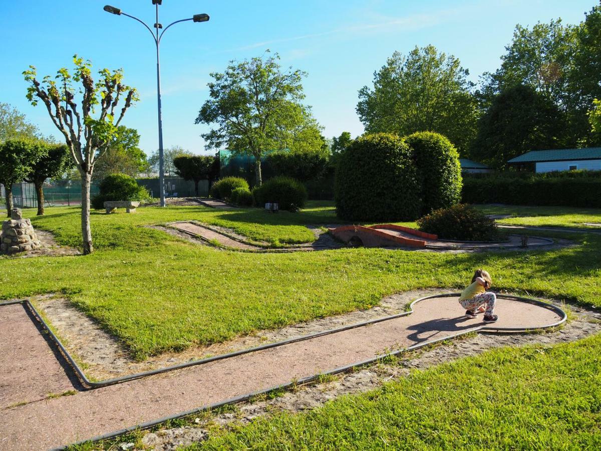 Camping Le Sorlut Cozes Eksteriør billede